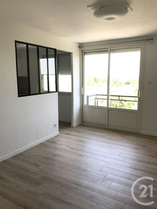 Appartement F3 à louer - 3 pièces - 56.5 m2 - MONTAUBAN - 82 - MIDI-PYRENEES - Century 21 Riquelme Immobilier
