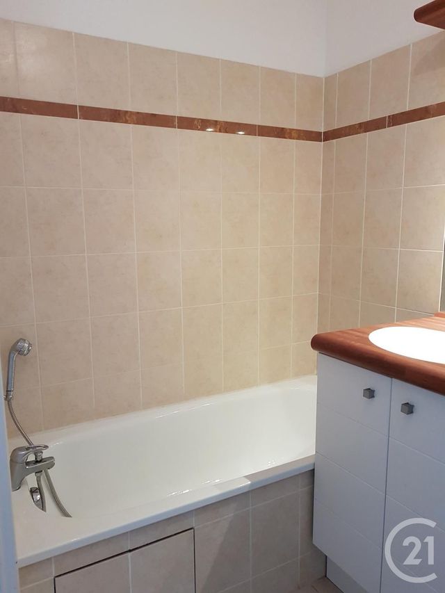 Appartement F2 à louer - 2 pièces - 43.0 m2 - MONTAUBAN - 82 - MIDI-PYRENEES - Century 21 Riquelme Immobilier