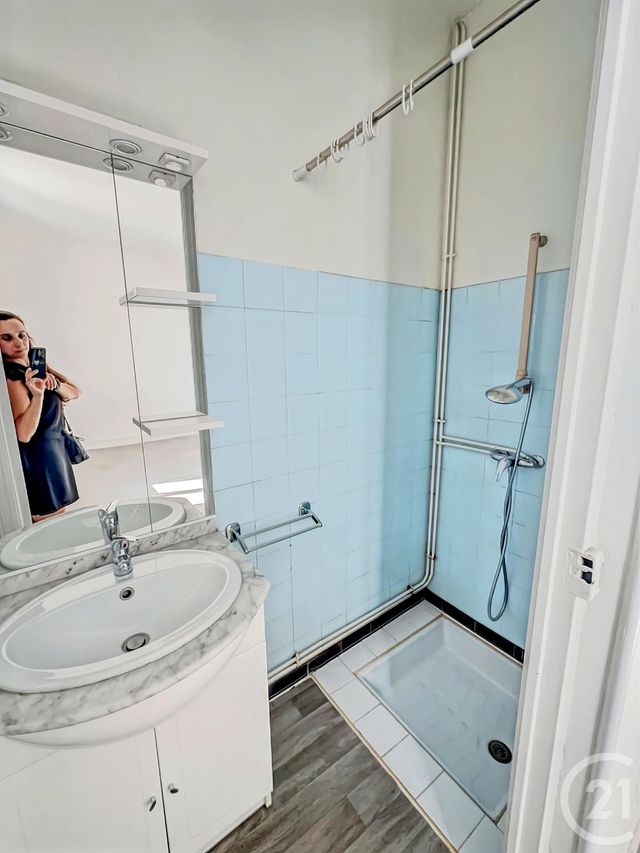 Appartement F3 à louer - 3 pièces - 56.09 m2 - MONTAUBAN - 82 - MIDI-PYRENEES - Century 21 Riquelme Immobilier