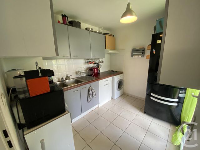 Appartement T3 à louer - 3 pièces - 62.35 m2 - MONTAUBAN - 82 - MIDI-PYRENEES - Century 21 Riquelme Immobilier