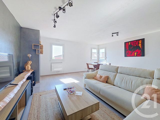 Appartement T3 à vendre - 3 pièces - 89.33 m2 - MONTAUBAN - 82 - MIDI-PYRENEES - Century 21 Riquelme Immobilier