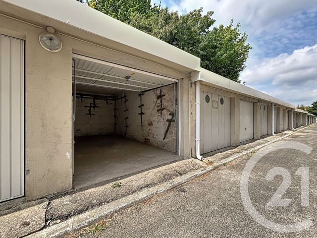 parking à vendre - 13.96 m2 - MONTAUBAN - 82 - MIDI-PYRENEES - Century 21 Riquelme Immobilier