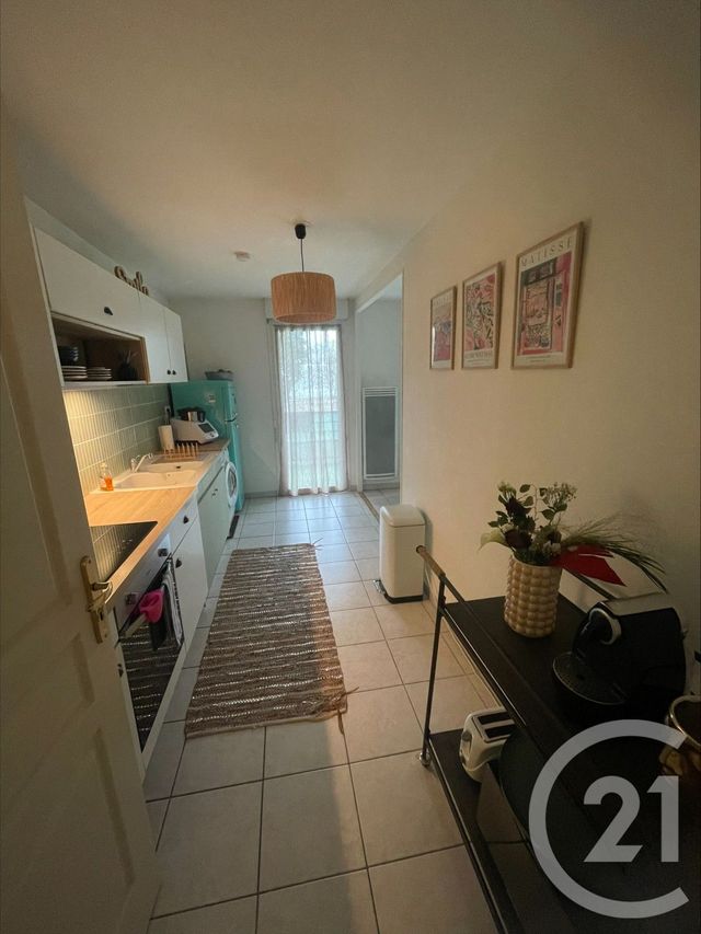Appartement F3 à louer - 3 pièces - 66.22 m2 - MONTAUBAN - 82 - MIDI-PYRENEES - Century 21 Riquelme Immobilier