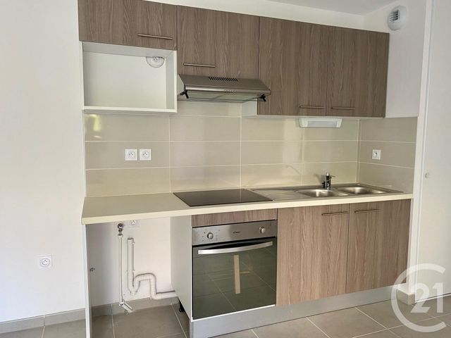 Appartement T3 à louer - 3 pièces - 65.28 m2 - MONTAUBAN - 82 - MIDI-PYRENEES - Century 21 Riquelme Immobilier