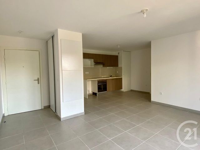 Appartement T3 à louer - 3 pièces - 65.28 m2 - MONTAUBAN - 82 - MIDI-PYRENEES - Century 21 Riquelme Immobilier