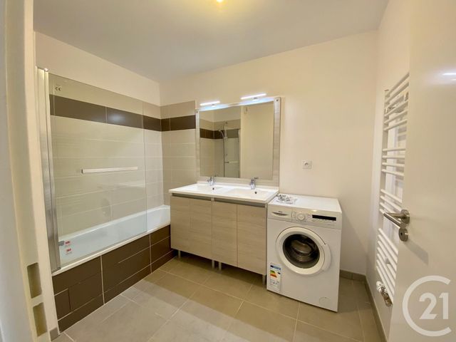 Appartement T3 à louer - 3 pièces - 65.28 m2 - MONTAUBAN - 82 - MIDI-PYRENEES - Century 21 Riquelme Immobilier