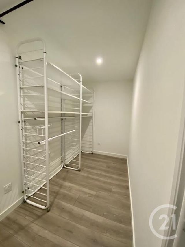 Appartement F2 à louer - 2 pièces - 62.71 m2 - LAFRANCAISE - 82 - MIDI-PYRENEES - Century 21 Riquelme Immobilier