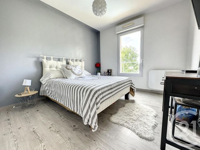 maison à louer - 5 pièces - 105.0 m2 - NEGREPELISSE - 82 - MIDI-PYRENEES - Century 21 Riquelme Immobilier
