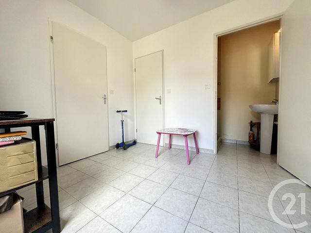 maison à louer - 5 pièces - 105.0 m2 - NEGREPELISSE - 82 - MIDI-PYRENEES - Century 21 Riquelme Immobilier