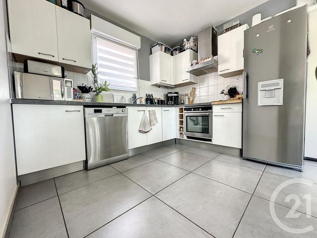 maison à louer - 5 pièces - 105.0 m2 - NEGREPELISSE - 82 - MIDI-PYRENEES - Century 21 Riquelme Immobilier