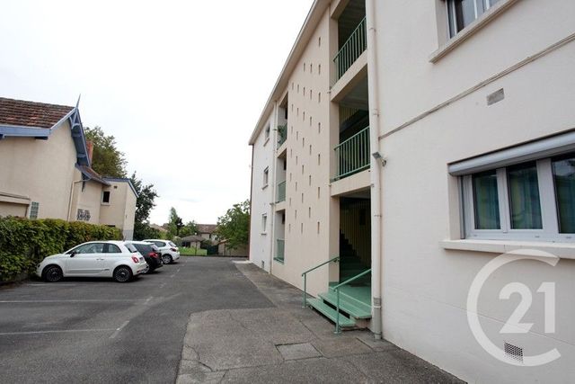Appartement F3 à louer - 3 pièces - 55.02 m2 - MONTAUBAN - 82 - MIDI-PYRENEES - Century 21 Riquelme Immobilier