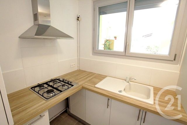 Appartement F3 à louer - 3 pièces - 55.02 m2 - MONTAUBAN - 82 - MIDI-PYRENEES - Century 21 Riquelme Immobilier