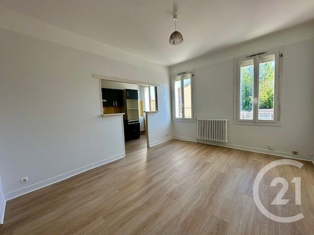 Appartement F3 à louer - 3 pièces - 67.5 m2 - MONTAUBAN - 82 - MIDI-PYRENEES - Century 21 Riquelme Immobilier