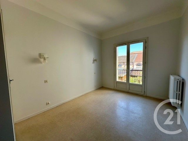 Appartement F3 à louer - 3 pièces - 67.5 m2 - MONTAUBAN - 82 - MIDI-PYRENEES - Century 21 Riquelme Immobilier