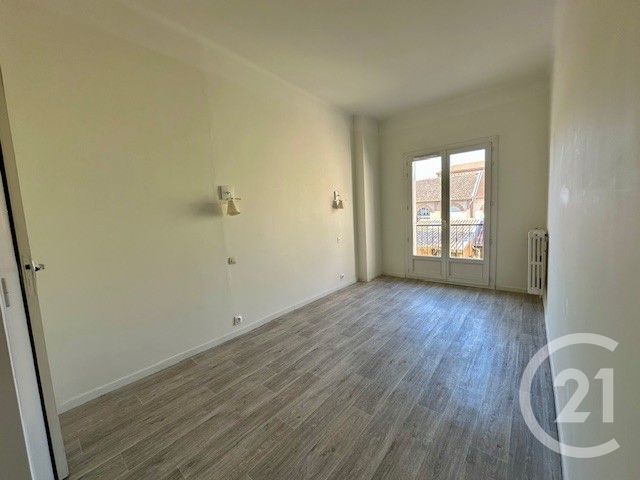 Appartement F3 à louer - 3 pièces - 67.5 m2 - MONTAUBAN - 82 - MIDI-PYRENEES - Century 21 Riquelme Immobilier