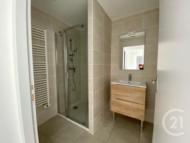 Appartement F3 à louer - 3 pièces - 60.5 m2 - VILLEBRUMIER - 82 - MIDI-PYRENEES - Century 21 Riquelme Immobilier