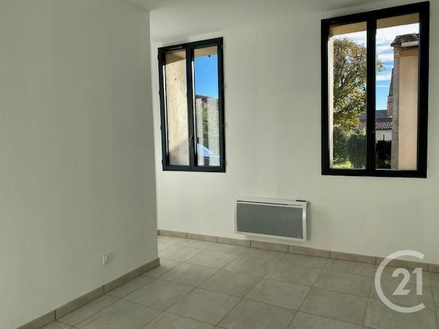 Appartement F3 à louer - 3 pièces - 60.5 m2 - VILLEBRUMIER - 82 - MIDI-PYRENEES - Century 21 Riquelme Immobilier