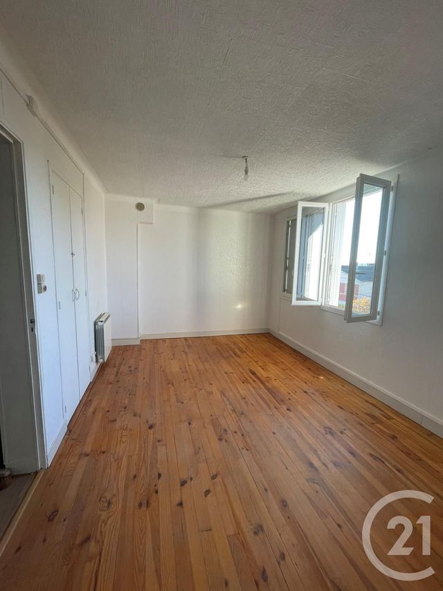 Appartement F2 bis à louer - 3 pièces - 47.0 m2 - MONTAUBAN - 82 - MIDI-PYRENEES - Century 21 Riquelme Immobilier