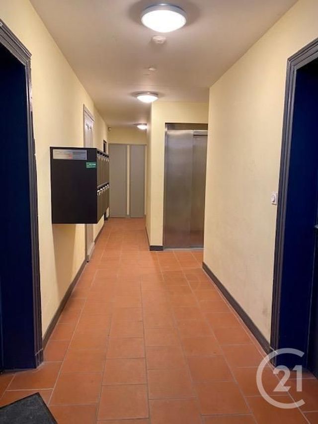 Appartement F3 à louer - 3 pièces - 58.82 m2 - MONTAUBAN - 82 - MIDI-PYRENEES - Century 21 Riquelme Immobilier