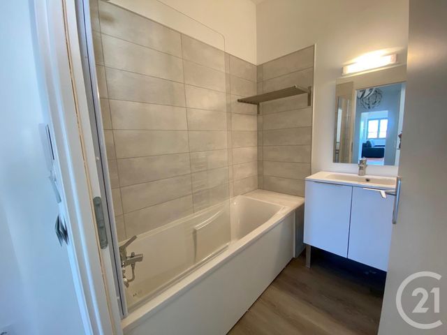 Appartement F3 à louer - 3 pièces - 58.82 m2 - MONTAUBAN - 82 - MIDI-PYRENEES - Century 21 Riquelme Immobilier