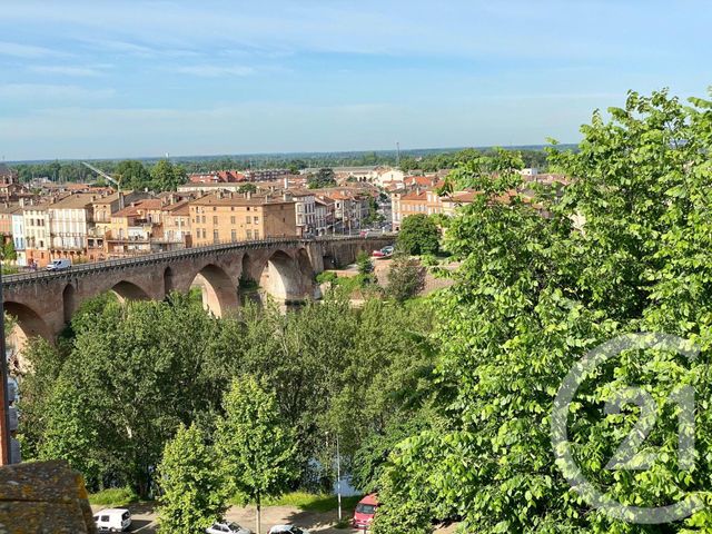 Appartement F3 à louer - 3 pièces - 58.82 m2 - MONTAUBAN - 82 - MIDI-PYRENEES - Century 21 Riquelme Immobilier